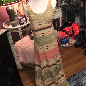 Very pretty long maxi ❤️